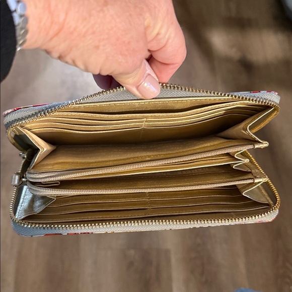 Kate Spade Madison Wallet - Picture 3 of 4